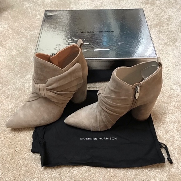 Sigerson Morrison❤️Incredibly Chic Booties Tan Suede (8) - Picture 2 of 16
